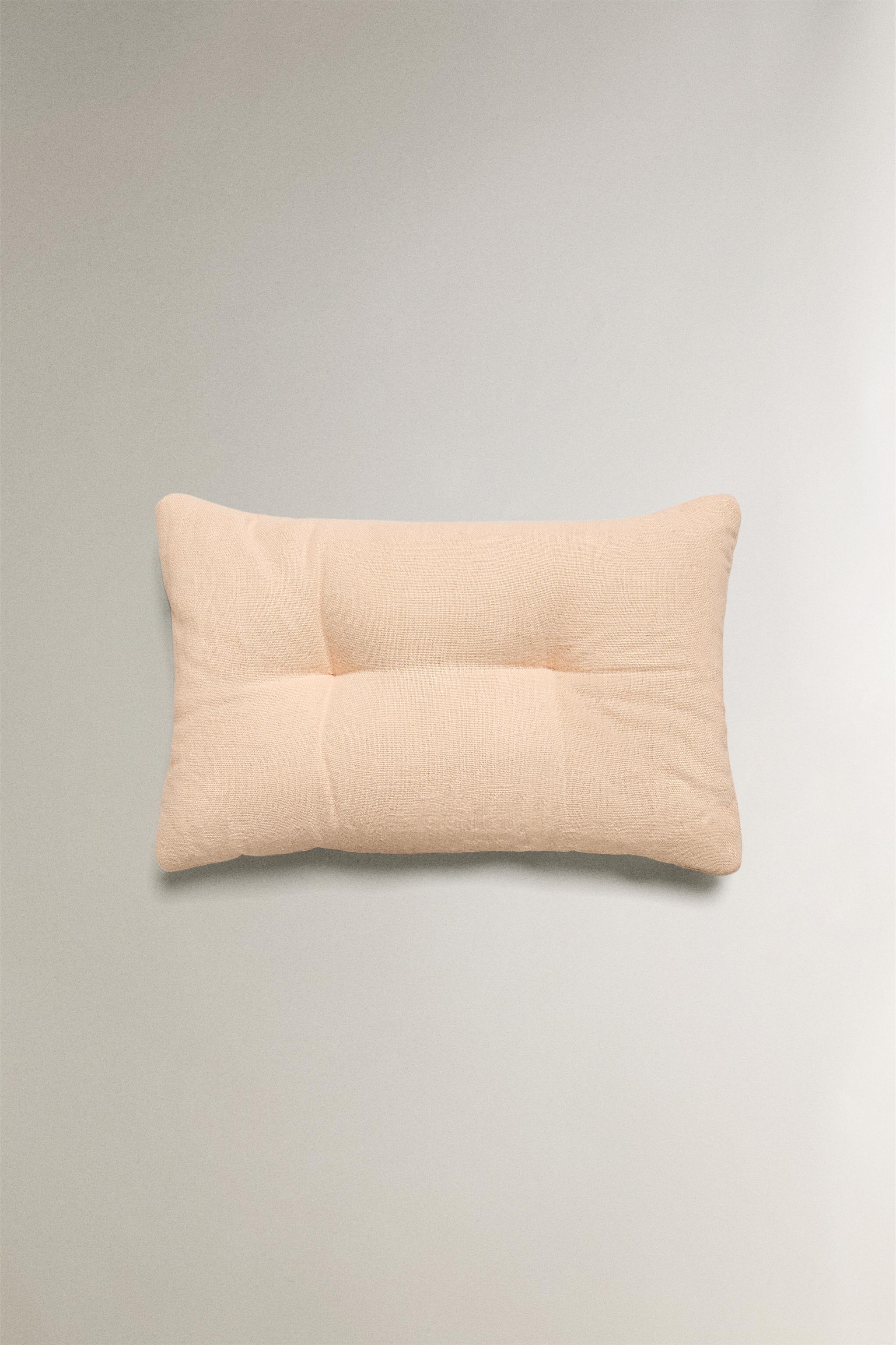 PLAIN TOPSTITCHED CUSHION